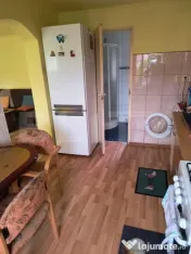 CASA DE VANZARE DE VANZARE SITUATA INTR-O ZONA FARA PREA MA 