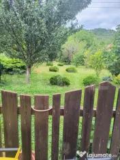 CASA DE VANZARE DE VANZARE SITUATA INTR-O ZONA FARA PREA MA 