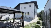 Duplex - 3 camere - 2 bai - 227mp teren 