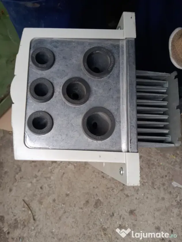 Lichidez atelier, diverse scule constructii de marca  aproape la jumătate.