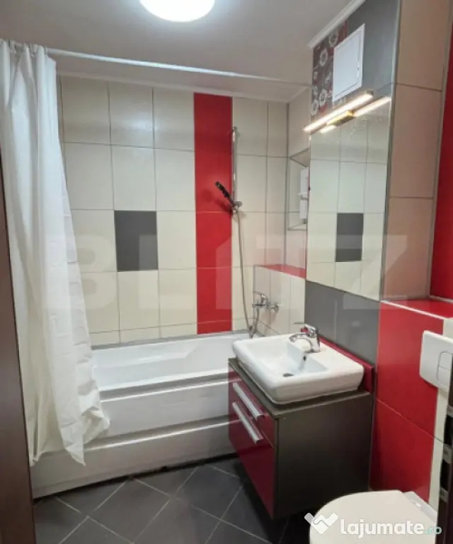 Apartament 3 camere Racadau de inchiriat etaj 2