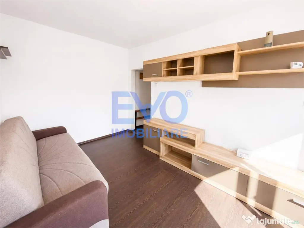 Apartament cu 3 camere, centrala termica, etajul 3, zona Tat