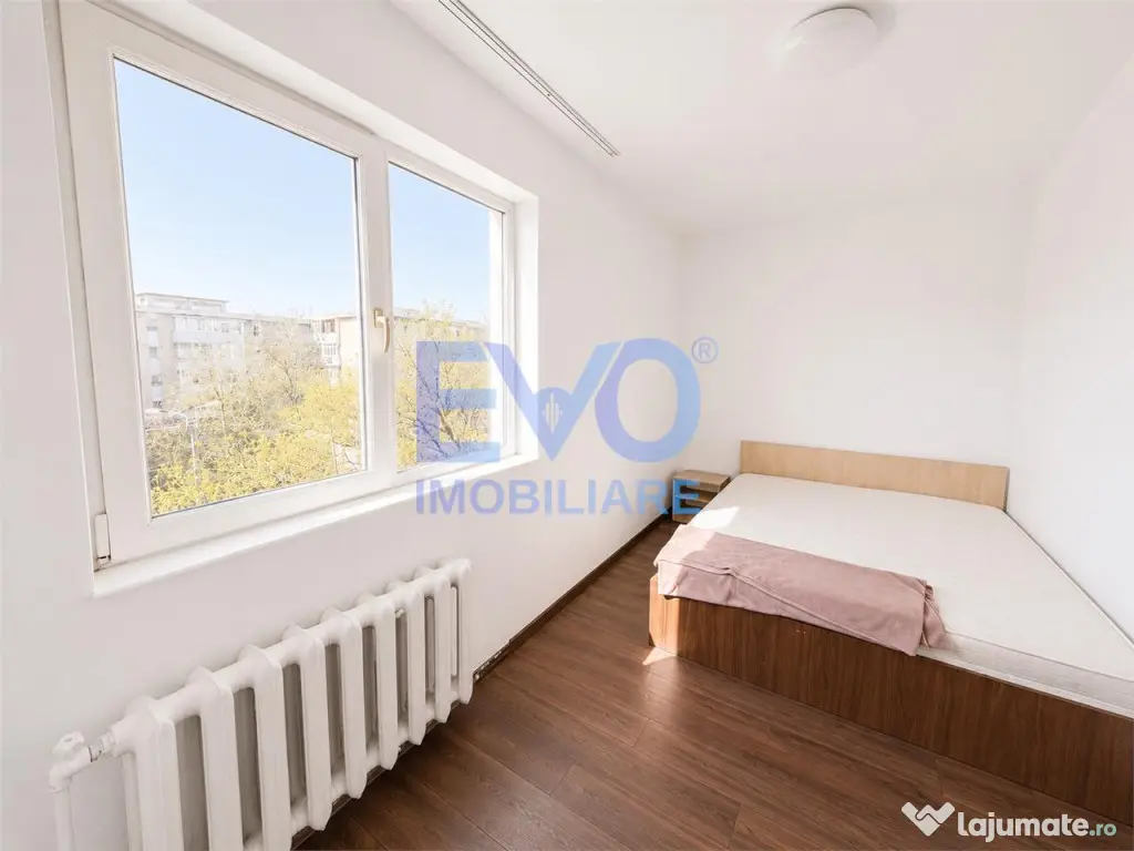 Apartament cu 3 camere, centrala termica, etajul 3, zona Tat