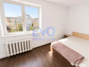 Apartament cu 3 camere, centrala termica, etajul 3, zona Tat
