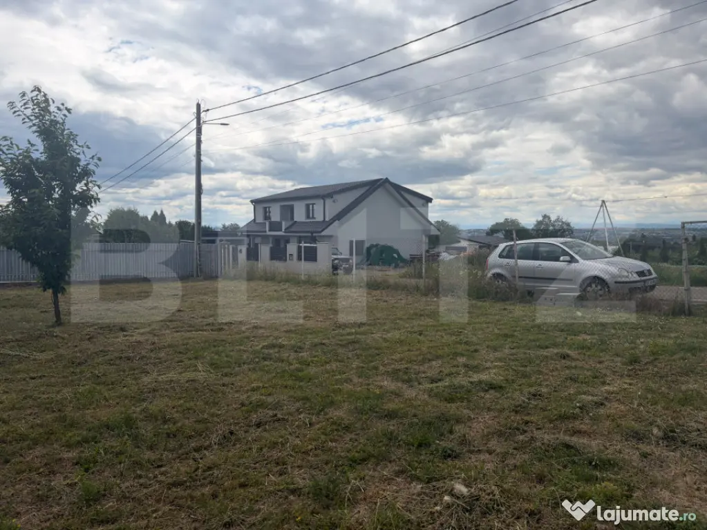 Casa de vanzare, 315 mp, 6 ari teren, 38 m front stradal, zo