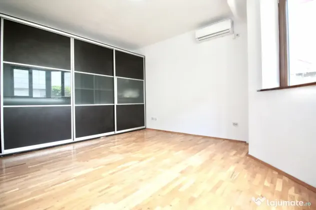 PRELUNGIREA GHENCEA-LIDL, APARTAMENT IN VILA 2010, CURTE 300