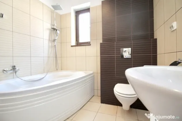 PRELUNGIREA GHENCEA-LIDL, APARTAMENT IN VILA 2010, CURTE 300