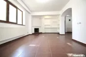 PRELUNGIREA GHENCEA-LIDL, APARTAMENT IN VILA 2010, CURTE 300 