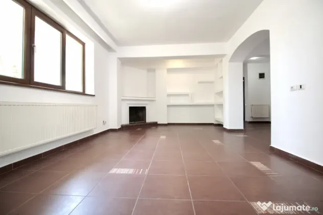 PRELUNGIREA GHENCEA-LIDL, APARTAMENT IN VILA 2010, CURTE 300