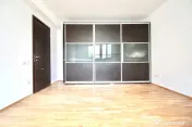 PRELUNGIREA GHENCEA-LIDL, APARTAMENT IN VILA 2010, CURTE 300