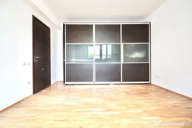 PRELUNGIREA GHENCEA-LIDL, APARTAMENT IN VILA 2010, CURTE 300