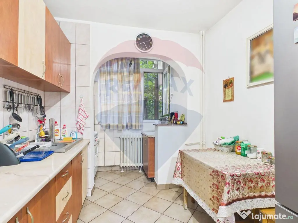 Apartament 3 camere | Colentina | vis-a-vis de Parcul Plu...