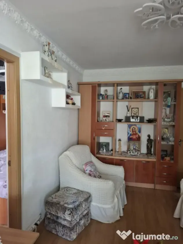 Apartament 2 camere de vânzare în zona Km 4-5 – mobilat,
