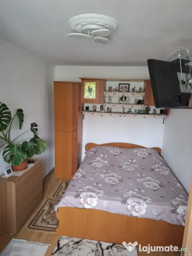 Apartament 2 camere de vânzare în zona Km 4-5 – mobilat,