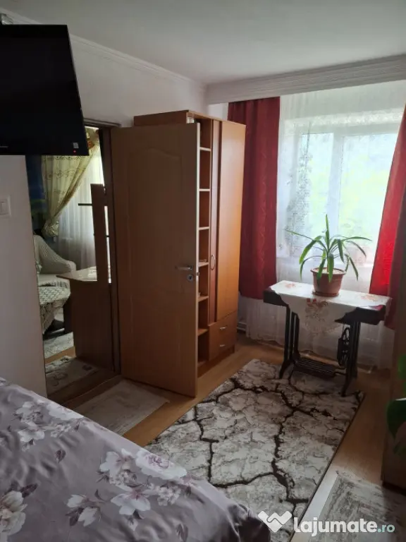 Apartament 2 camere de vânzare în zona Km 4-5 – mobilat,