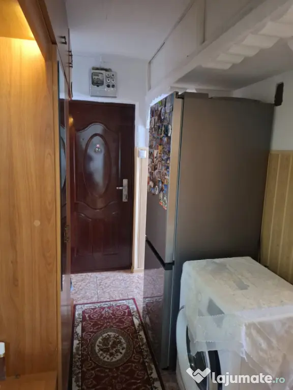 Apartament 2 camere de vânzare în zona Km 4-5 – mobilat,