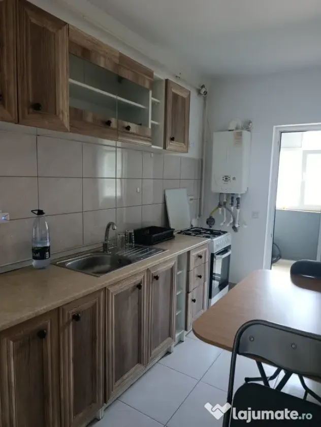 Garsonieră de închiriat