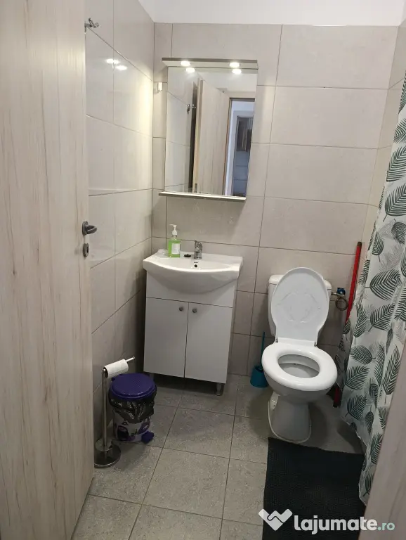 Garsonieră de închiriat