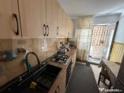 Apartament de vanzare, decomandat, zona cetate