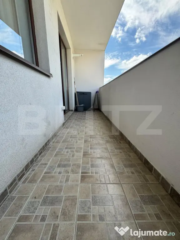 Apartament 2 camere, decomandat, loc de parcare