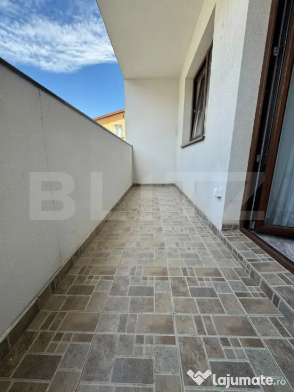 Apartament 2 camere, decomandat, loc de parcare