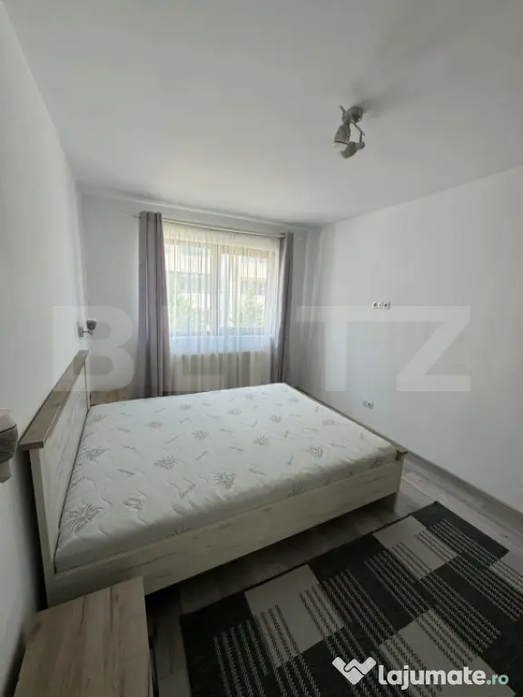Apartament 2 camere, decomandat, loc de parcare