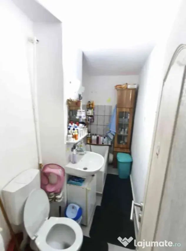 Garsonieră decomandată renovată complect (mobilată+utilată ) 9 mai,0769246269