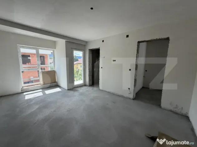 Apartament cu 3 camere în suprafață de 84 mp