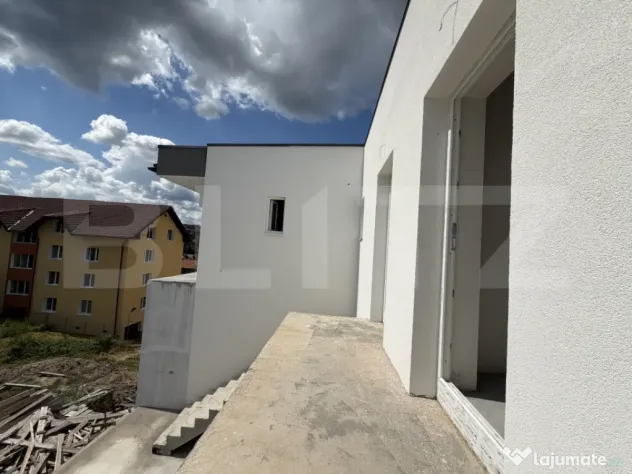 Apartament cu 3 camere în suprafață de 84 mp