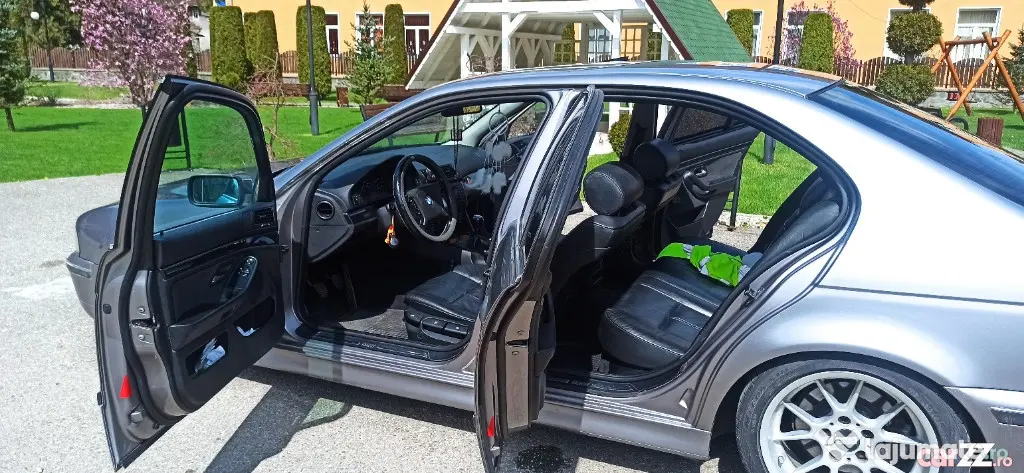 BMW Seria 5 E39 NFL 520i