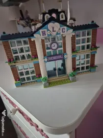LEGO Friends - Scoala orasului Heartlake 41682