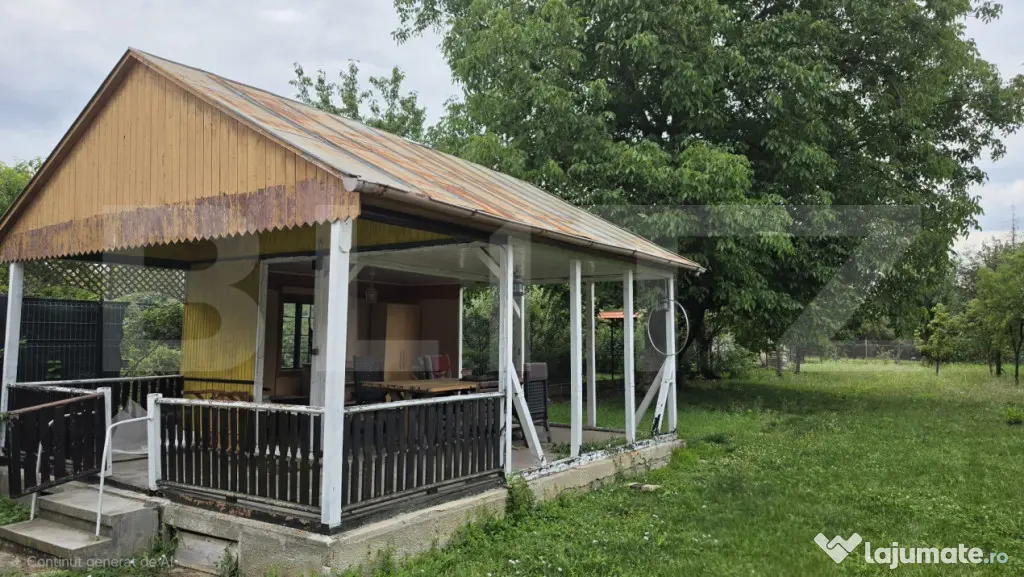 Casa 4 camere, 130 mp; 890 mp teren. Bercu Rosu