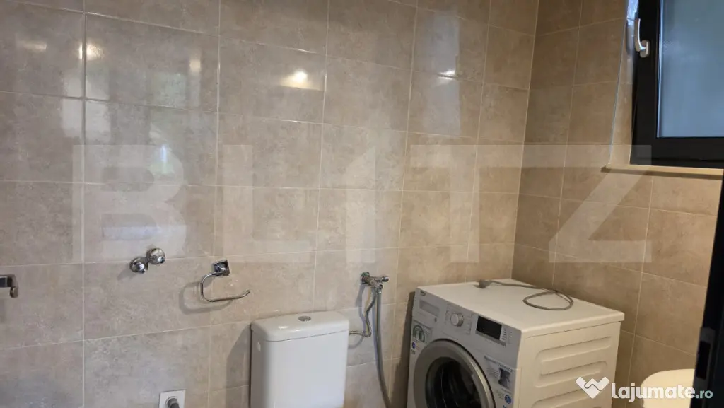 Casa 4 camere, 130 mp; 890 mp teren. Bercu Rosu