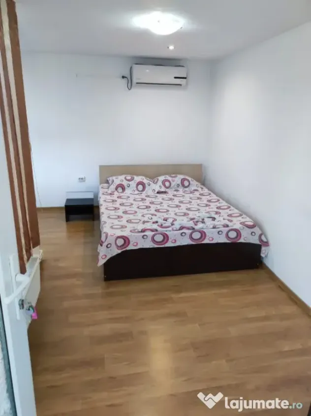 Cazare litoral-mare 2026-statiunea Mamaia--zona City Mall-Delfinariu