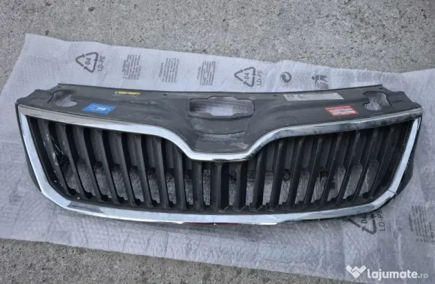 Vand grila fata Skoda Rapid 2019