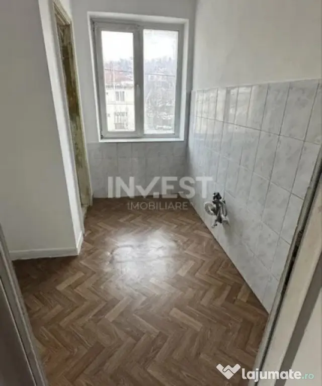 Apartament 3 camere, decomandat, zona Pacurari - Petru Poni,