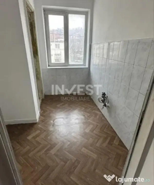 Apartament 3 camere, decomandat, zona Pacurari - Petru Poni,