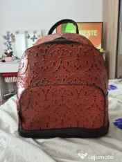 vând rucsac piele 