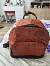 vând rucsac piele 