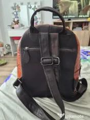 vând rucsac piele 