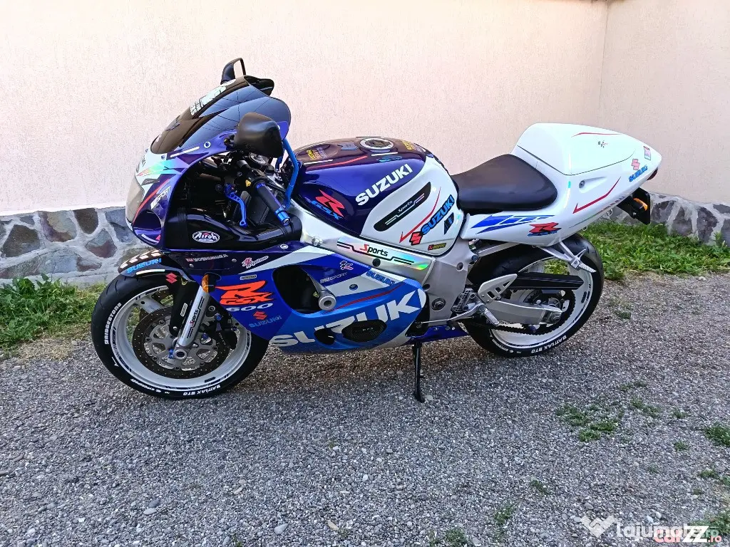 SUZUKI GSXR 600 ! ca NOU
