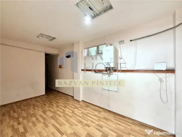 Spatiu comercial, vitrina, ultracentral, Ploiesti
