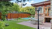 Vila Deosebita cu piscina Erou Iancu Nicolae