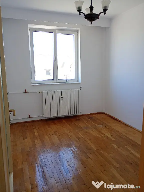 Persoana fizica vand apartament 4 camere ultracentral ideal investitie