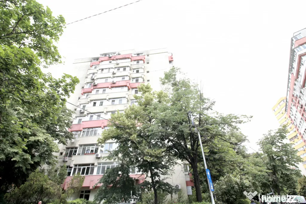 TEIUL DOAMNEI, BLOC 1984, DECOMANDAT, RENOVAT, NEMOBOILAT! - Bucuresti (Bucuresti-Ilfov)