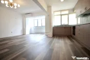 TEIUL DOAMNEI, BLOC 1984, DECOMANDAT, RENOVAT, NEMOBOILAT! 