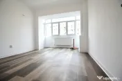 TEIUL DOAMNEI, BLOC 1984, DECOMANDAT, RENOVAT, NEMOBOILAT! 