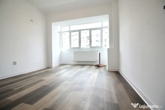 TEIUL DOAMNEI, BLOC 1984, DECOMANDAT, RENOVAT, NEMOBOILAT!