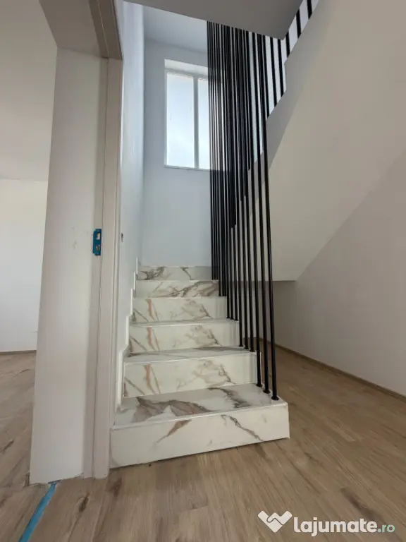 Casa P+1, 185 mp utili, 307 mp teren, zona Damila
