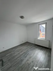 Apartament 2 camere et 3 Zefirului